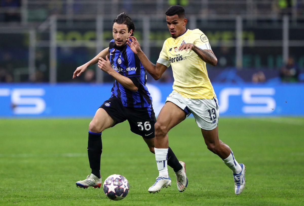 Scena care a trecut neobservată la meciul plin de nervi din UCL » Două vedete de la Inter, conflict în toată regula pe teren: „Ar trebui să taci!”