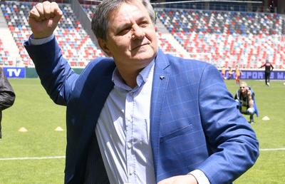 „Ce fotbalist de la FCSB seamănă mai mult cu tine?” » Alegere surprinzătoare a lui Marius Lăcătuș: „Am vrut să zic, dar nu-mi ieșea”
