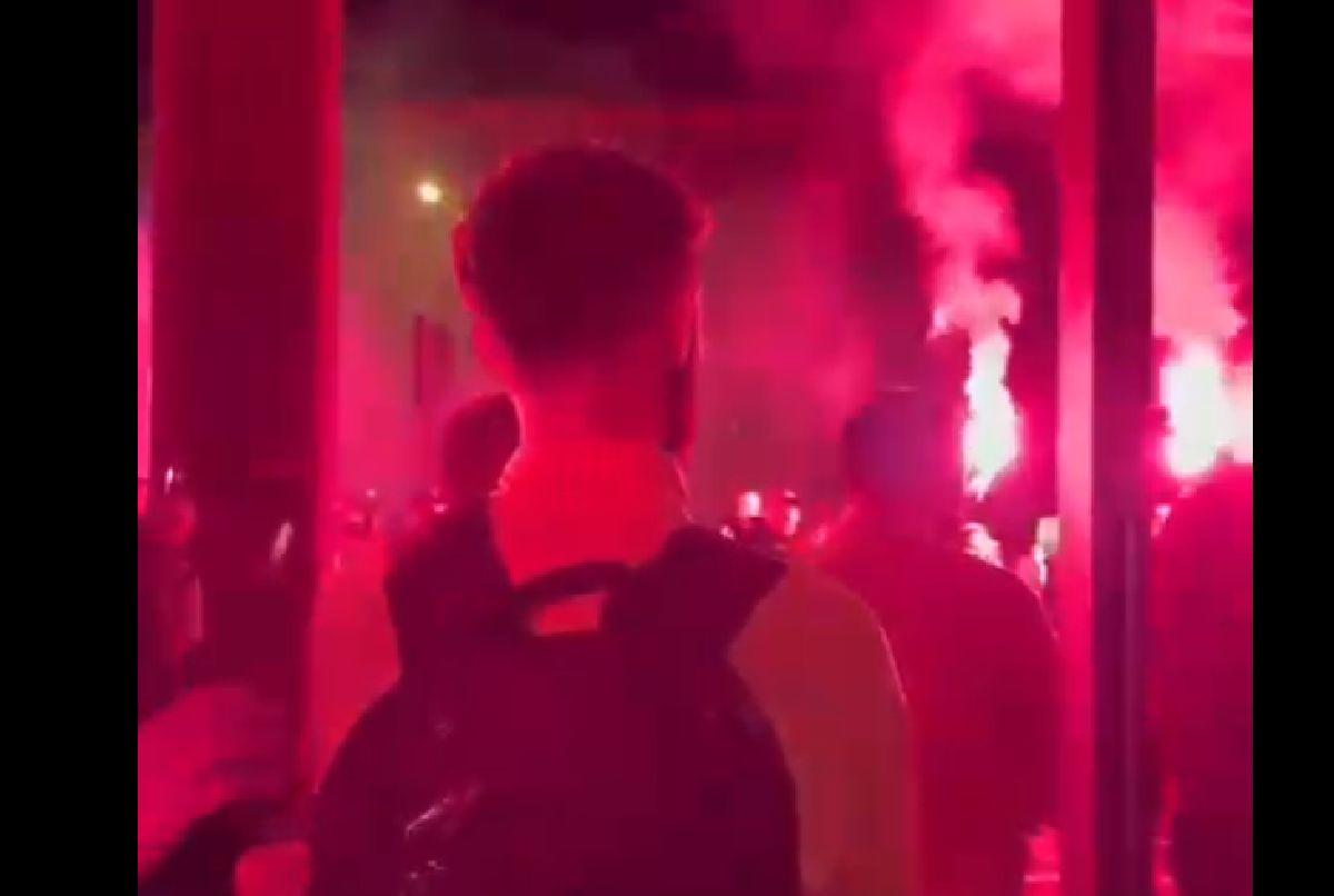 „Câinii” nu se joacă! Imagini spectaculoase surprinse la Cluj » „Infern” în fața hotelului lui Dinamo