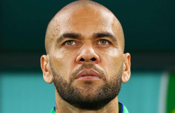 Dani Alves nu-și găsește club, așa că a decis să cumpere unul » Care este primul transfer