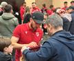 Dinamoviștii au avut parte de o primire călduroasă la Cluj / FOTO: Dinamo