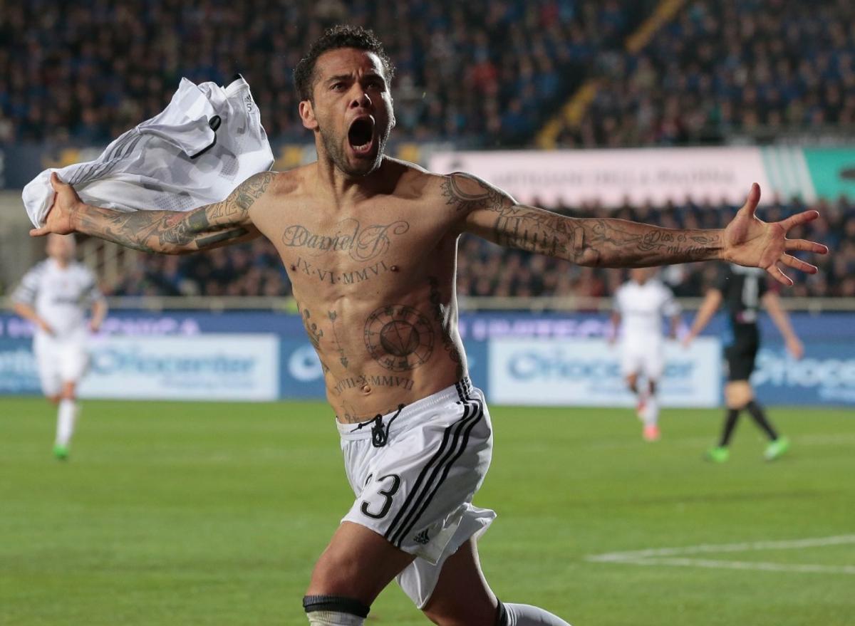 Fotbalistul celebru care i-a plătit daunele victimei lui Dani Alves