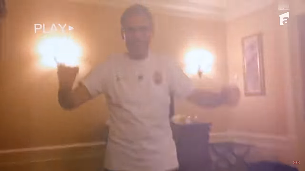 Victor Hexan, fostul fizioterapeut al naționalei, la X Factor