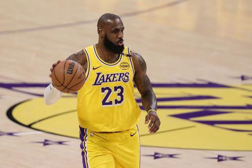 LeBron James, jucătorul lui Los Angeles Lakers, este considerat unul dintre cei mai buni baschetbaliști din istorie/Foto: Imago Images