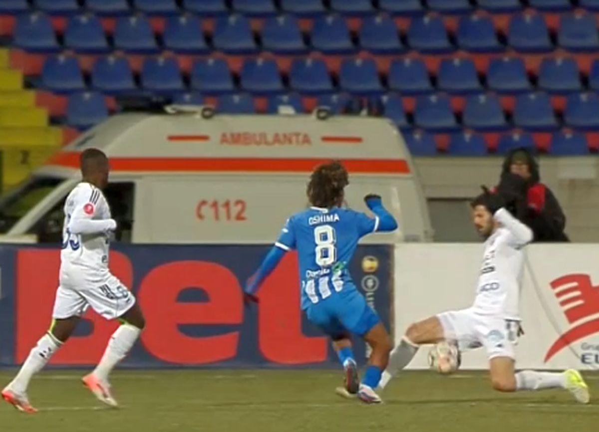 Fază de penalty în FC Botoșani - Universitatea Craiova