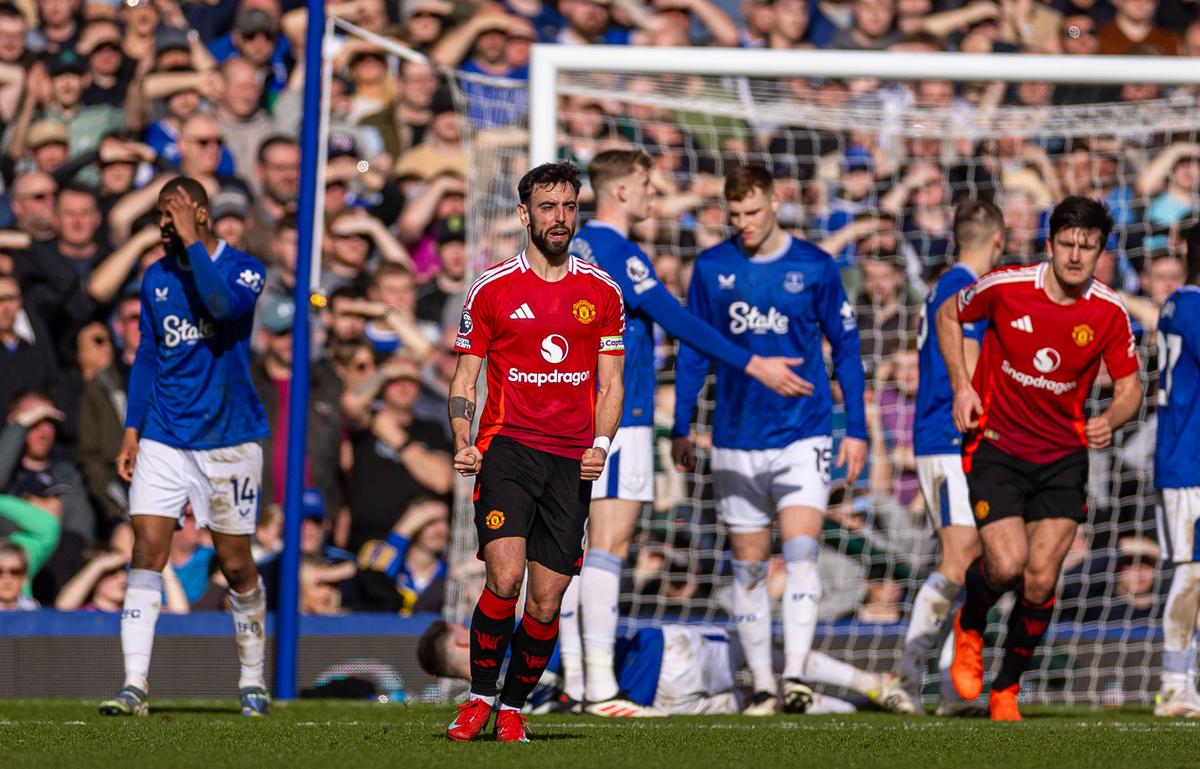Egal spectaculos între Everton și Manchester United