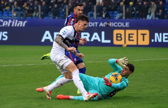 Ce a declarat Cristi Chivu despre Dennis Man, după debutul la Parma