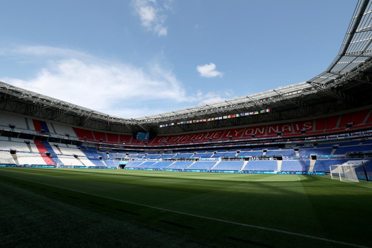 Cum arată stadionul din Lyon, locul în care FCSB poate sărbători calificarea în „sferturile” Europa League: ridicat după o mare controversă