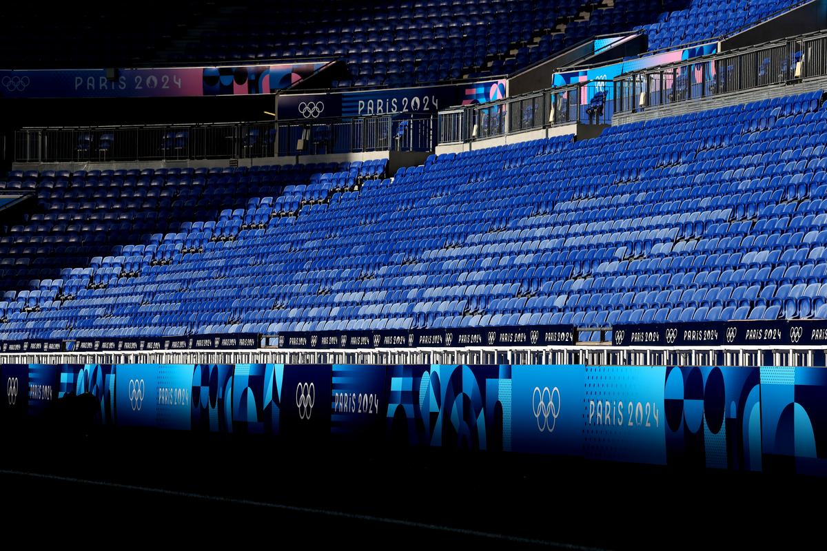 Cum arată stadionul din Lyon, locul în care FCSB poate sărbători calificarea în „sferturile” Europa League: ridicat după o mare controversă
