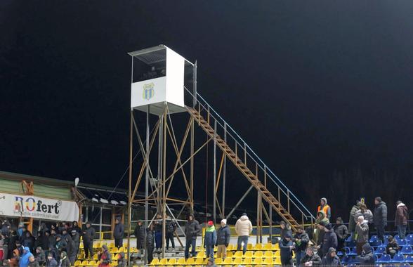Nemaivăzut! I-au transformat în „alpiniști”: soluții tehnice periculoase la Slobozia - Craiova