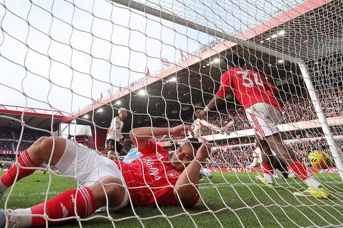 Liverpool a bătut-o pe Nottingham Forest în minutul 90+7 // foto: Guliver/gettyimages