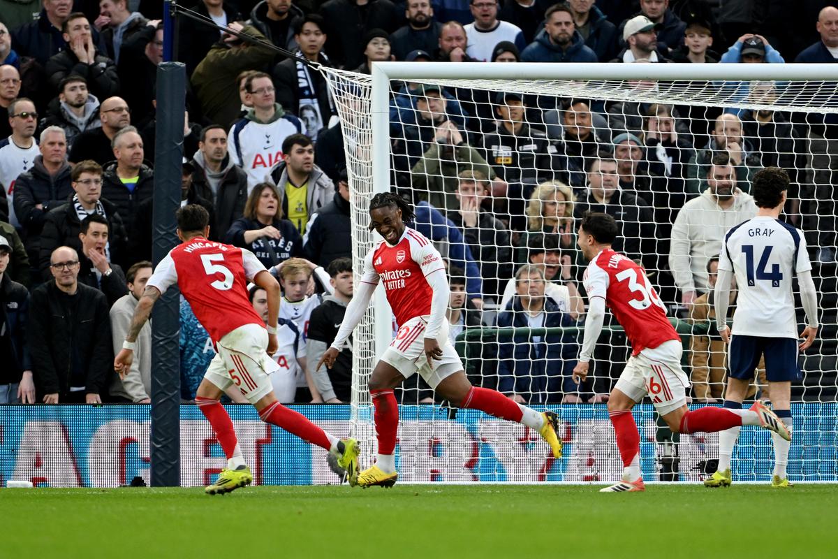 Tottenham - Arsenal 1-4, cu Radu Drăgușin integralist » Liderul s-a distrat în curtea lui Spurs, care tremură pentru menținerea în Premier League!