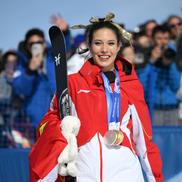 Eileen  Gu și cele trei medalii cucerite la JO 2026 FOTO Guliver/GettyImages