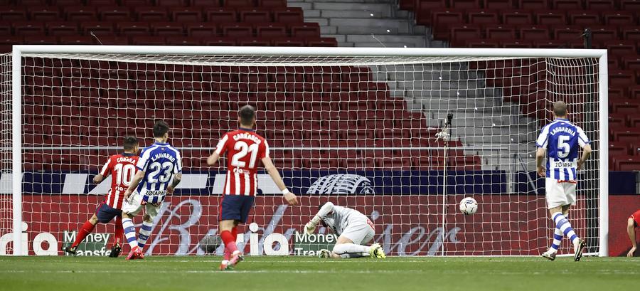 Momentul golului înscris de Luis Suarez în partida cu Alaves FOTO Imago „El Pistolero”, gol istoric la Atletico Madrid » Borna fantastică atinsă de Luis Suarez