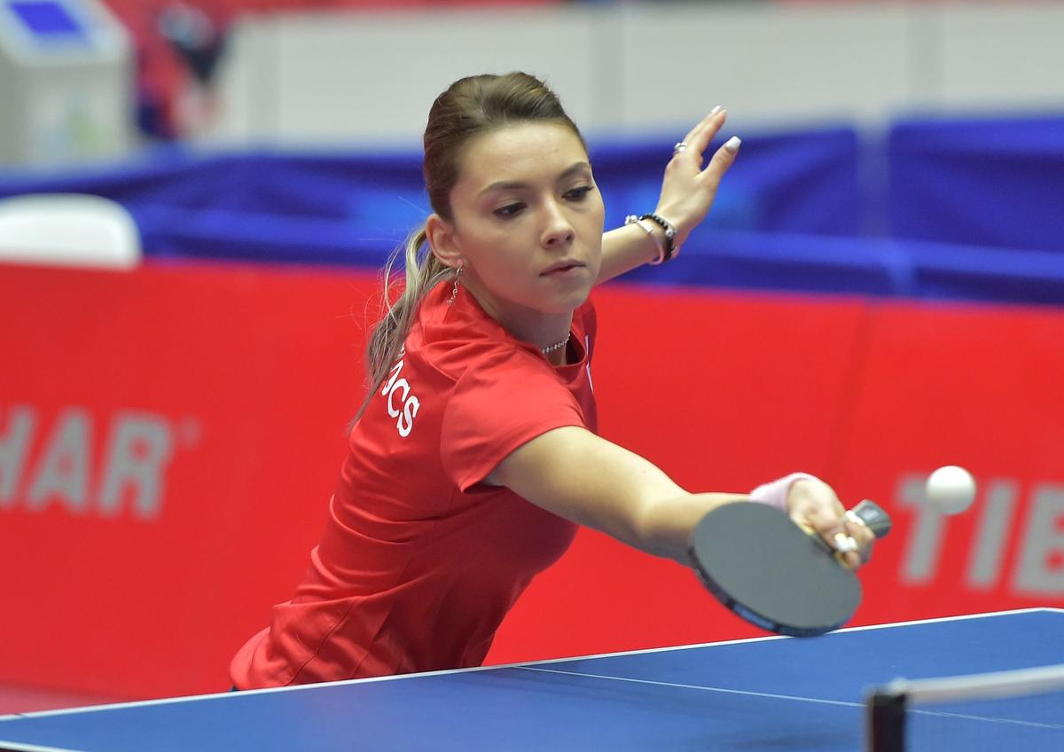 Campioana de tenis masă Berni Szocs are iubit cu 6 ani mai mic decât ea » Cine este misteriosul care s-a mutat la București, să fie lângă ea
