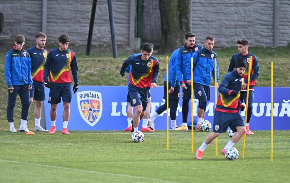 România U21 se pregătește la baza unei foste adversare a celor de la FCSB » Imagini de la antrenamentele lui Mutu