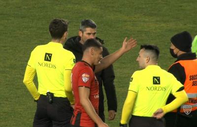 Niciun meci fără scandal în lupta pentru play-off-ul din Liga 2: „S-a validat golul, apoi l-au anulat cu VAR!”