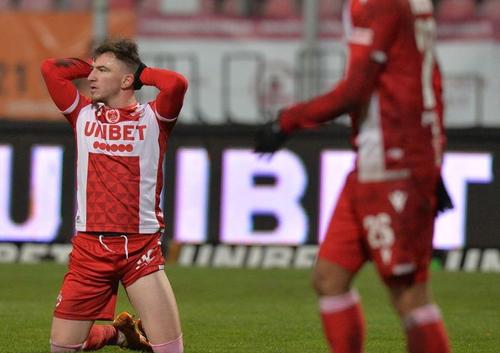 Dinamo se află pe marginea prăpastiei. Fanii-finanțatori din DDB avertizează că actualul club poate folosi patrimoniul doar la nivel de Liga 1.