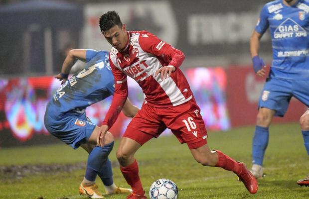 Situație de tot râsul la Dinamo! Clubul îi dă 4.000 de euro pe lună, dar vine când vrea la antrenamente: „E de capul lui”