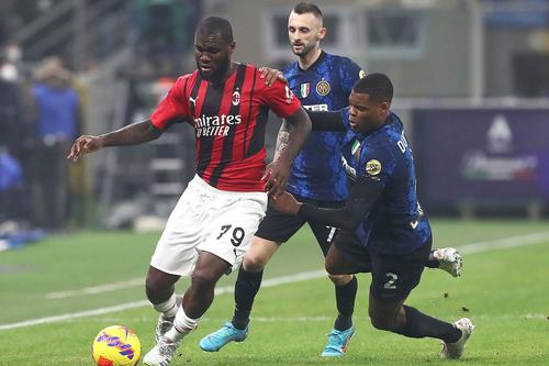 Franck Kessie (25 de ani) vine gratis la Barcelona // FOTO: Imago