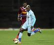 Ousmane N'Doye la 44 de ani » Palme în serie în vestiar, o înțelegere haioasă cu Șumudică și cum s-a rătăcit în Poiana Brașov: „Poate s-a întâlnit cu ursul”