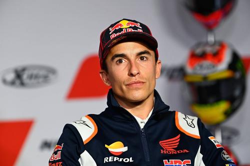 Marc Marquez (29 ani, Honda) de șase ori campion mondial în MotoGP, a suferit un accident îngrozitor duminică dimineață, la antrenamentul de dinaintea Marelui Premiu al Indoneziei.