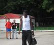 Ousmane N'Doye la 44 de ani » Palme în serie în vestiar, o înțelegere haioasă cu Șumudică și cum s-a rătăcit în Poiana Brașov: „Poate s-a întâlnit cu ursul”