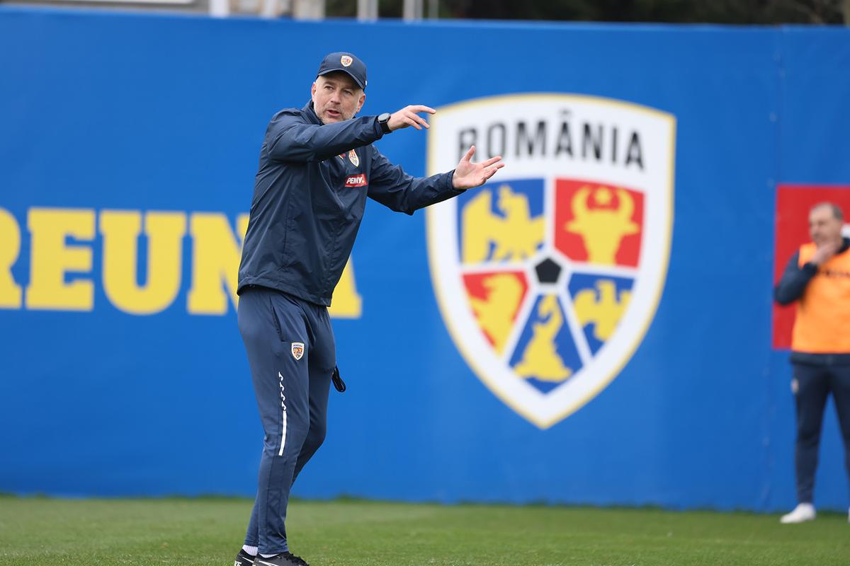 Imagini din cantonamentul naționalei României