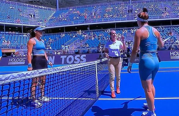 Bianca Andreescu - Emma Răducanu, duelul fostelor câștigătoare de la US Open, decis în trei seturi, în primul tur de la Miami