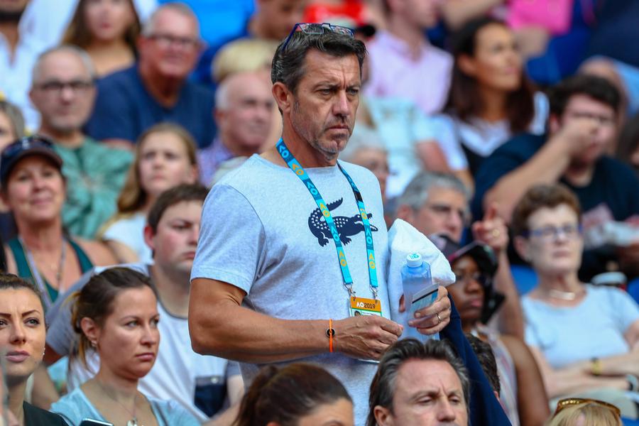 Thierry van Cleemput în tribune la Australian Open la un meci al Simonei Halep FOTO Imago Images A sosit mesajul de la Darren Cahill pentru Simona Halep: „Nimic nu a venit ușor pentru tine. Niciodată”