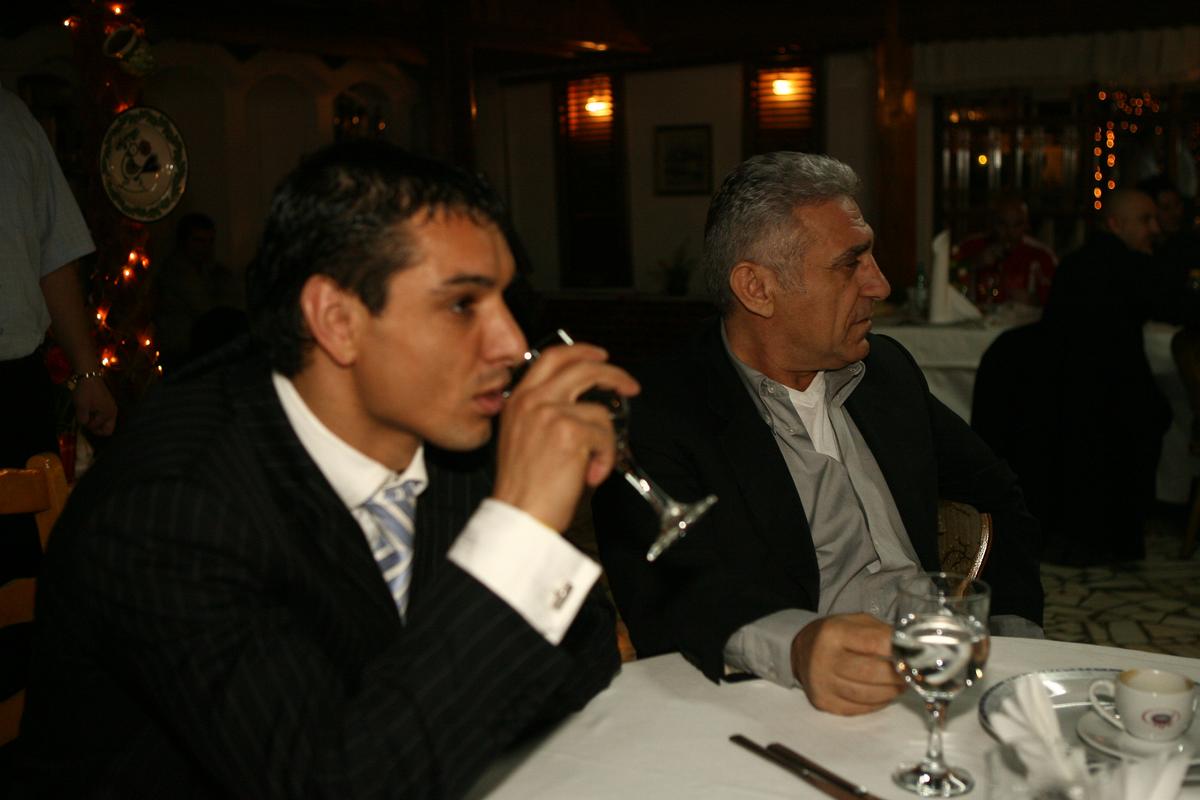 Se demolează celebrul restaurant din București în care s-au negociat zeci de transferuri în fotbalul românesc
