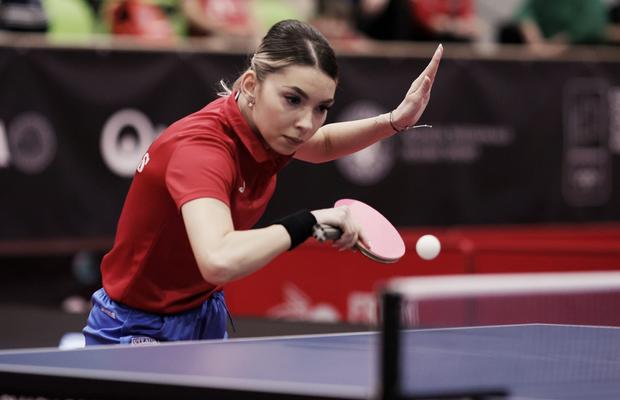 Bernadette Szocs și Ovidiu Ionescu, campioni naționali la simplu » Iulian Chiriță, câștigător la dublu, a fost susținut de logodnica sa