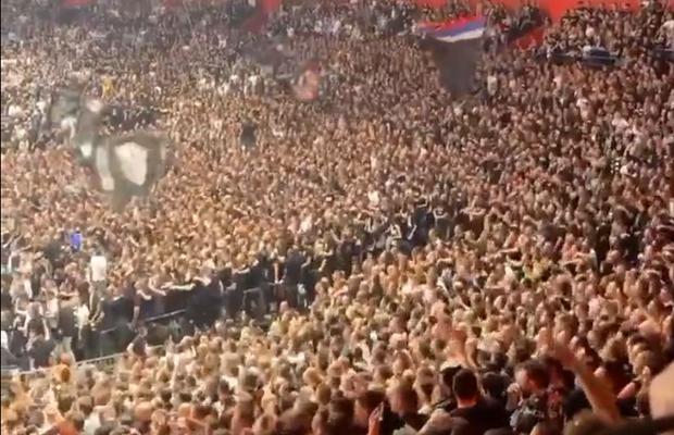 Atmosferă fabuloasă la meciul care a bătut recordul de asistență în Euroligă » Mii de oameni cu bilete false, plângeri penale împotriva angajaților clubului