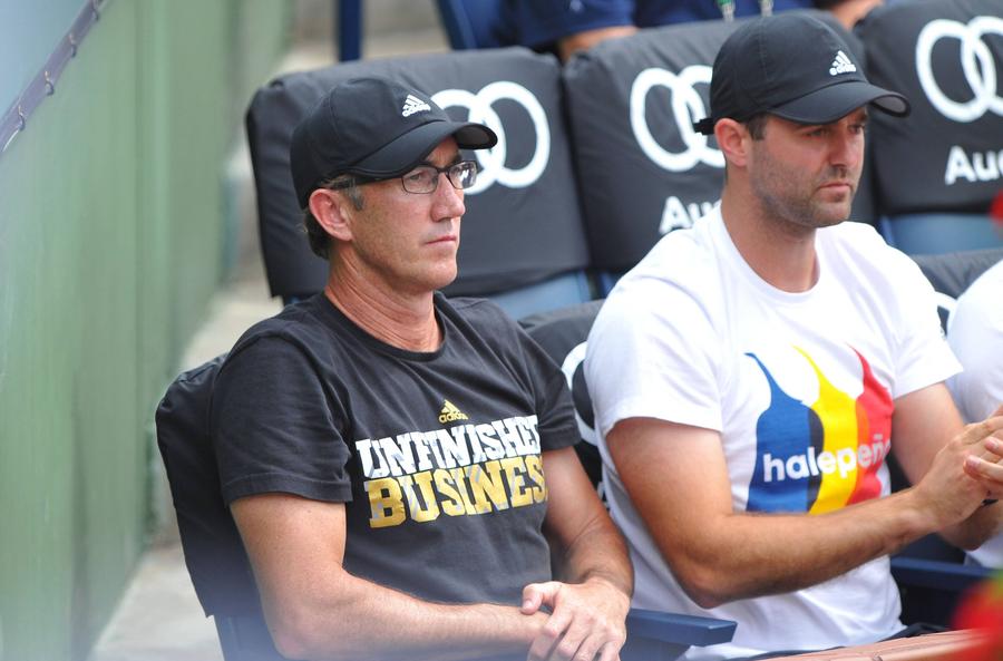 Darren Cahill și Victor Ioniță la Indian Wells 2015 FOTO Imago Images A sosit mesajul de la Darren Cahill pentru Simona Halep: „Nimic nu a venit ușor pentru tine. Niciodată”