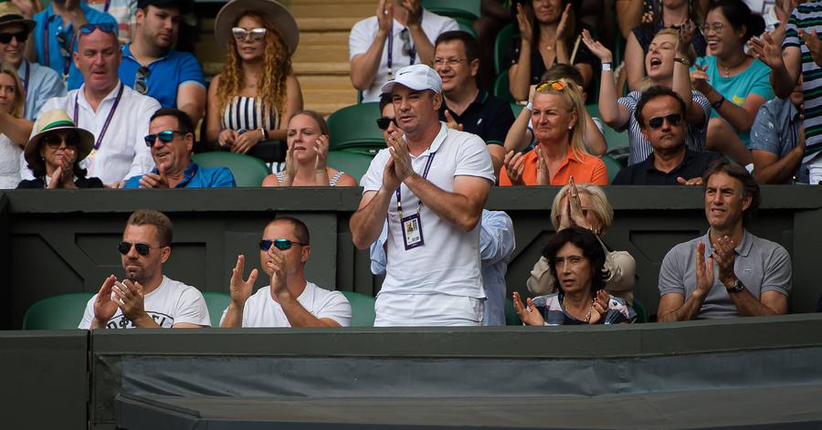 Daniel Dobre în tribună la Wimbledon 2019 FOTO Imago Images Simona Halep, vârtej de antrenori în cincisprezece ani și un punct de stabilitate: Darren Cahill