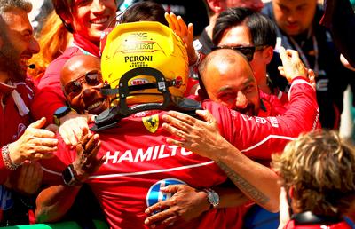 Lecție tactică și prim triumf pentru Lewis Hamilton la Ferrari! Clasamentele complete la piloți și constructori în Formula 1, după cursa sprint din China