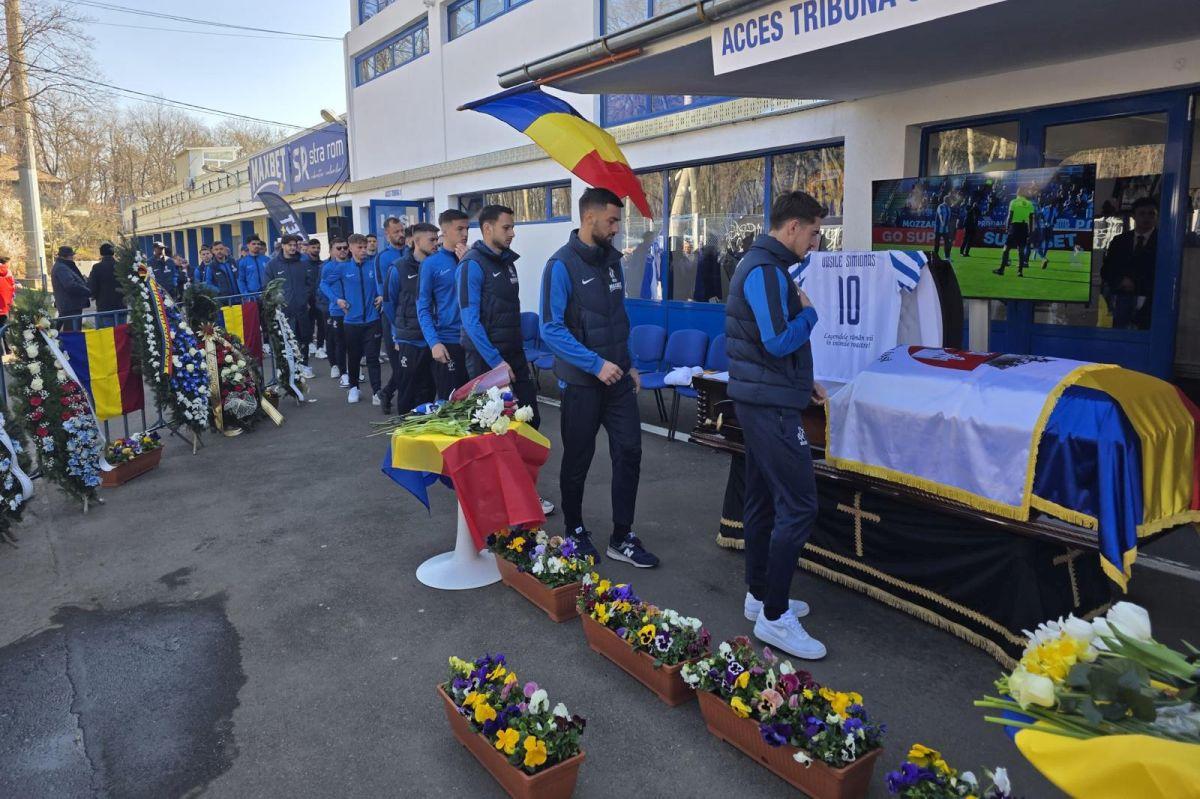 Mare de oameni la despărțirea de una dintre legendele fotbalului românesc
