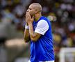 „Rambo”, Adriano și o braziliancă intră într-un bar din Rio » Nu e banc, e clipul care „a rupt” internetul!