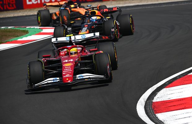 Lewis Hamilton, exuberant după primul succes la Ferrari: „Am spus întotdeauna că Roma nu a fost construită într-o zi”