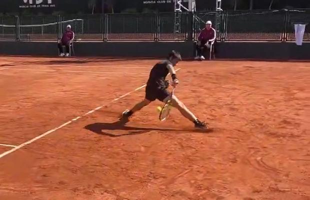 Fratele de 14 ani al lui Carlos Alcaraz a câștigat turneul de la Murcia cu un punct incredibil