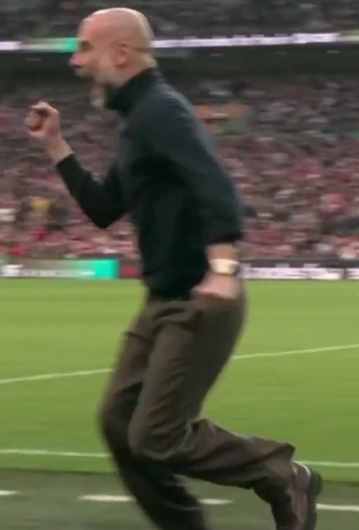 Pep Guardiola, reacție nemaivăzută în finala Cupei Ligii Angliei! Scene rare pe Wembley