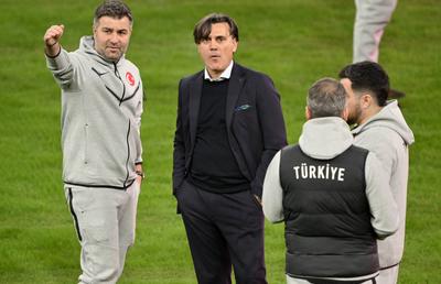Și turcii au o teamă uriașă înainte de baraj: „Uneori, pe jucători trebuie să-i bați, apoi să-i mângâi!”