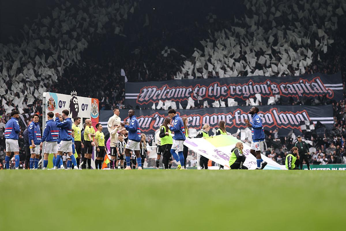 Newcastle - Sunderland, cu scenografie demnă de „Tyne-Wear Derby”