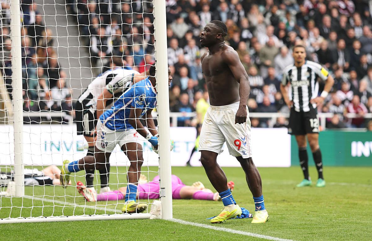 Newcastle - Sunderland, cu scenografie demnă de „Tyne-Wear Derby”