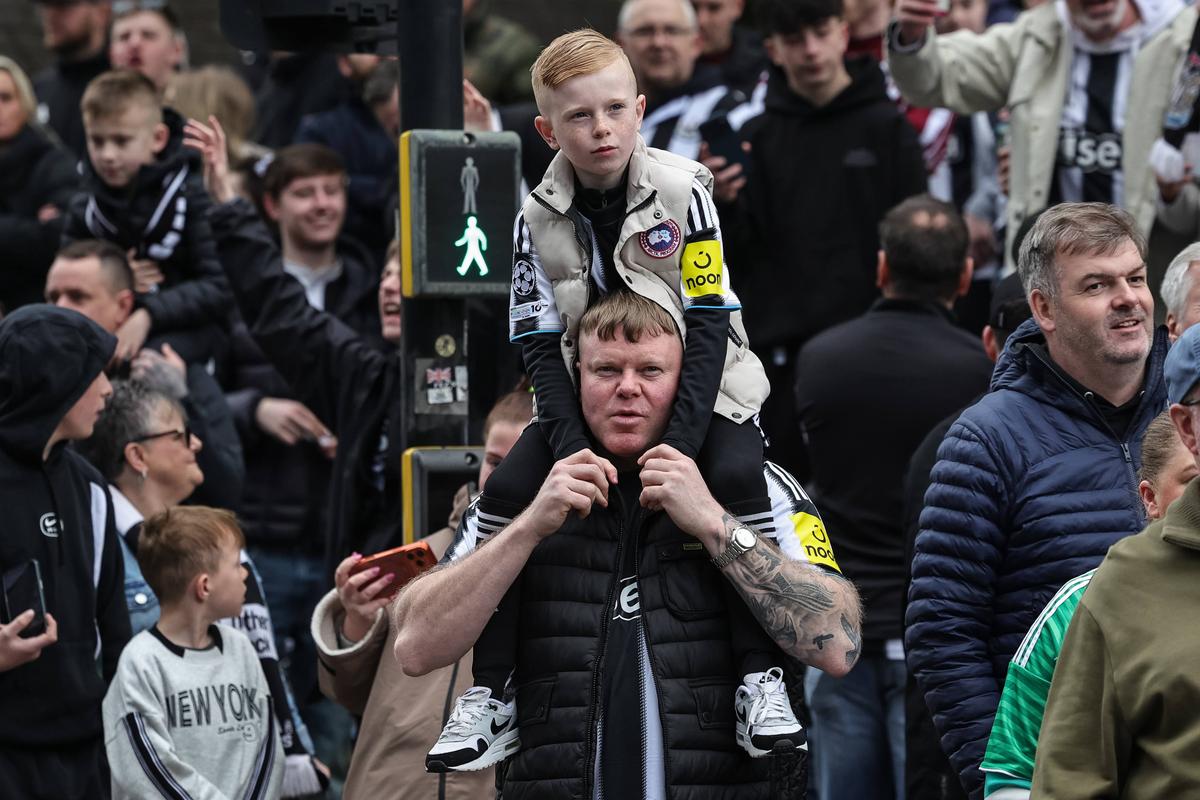 Confruntări înainte de Newcastle - Sunderland » Medicii au resuscitat o persoană