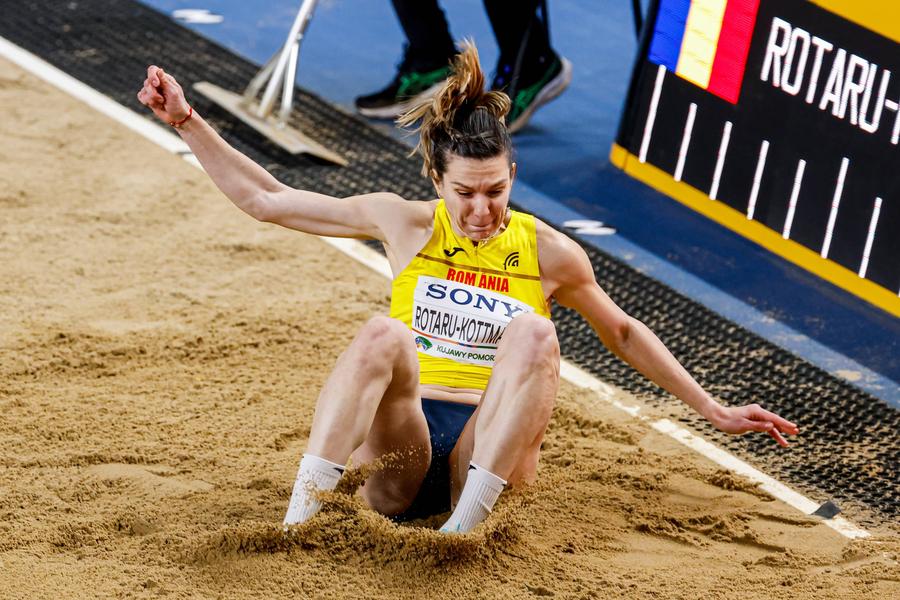 Alian Rotaru-Kottmann la aterizarea unei încercări FOTO Imago Images Ramona Verman, pe șase, la săritura în lungime în cadrul Campionatelor Mondiale de sală » Alina Rotaru-Kottmann s-a clasat a unsprezecea