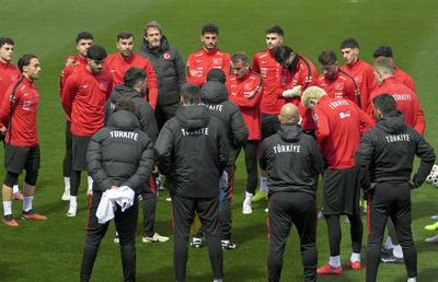 Decizia luată astăzi de Vincenzo Montella » Cum a încercat să îi caștige pe fotbaliștii din naționala Turciei