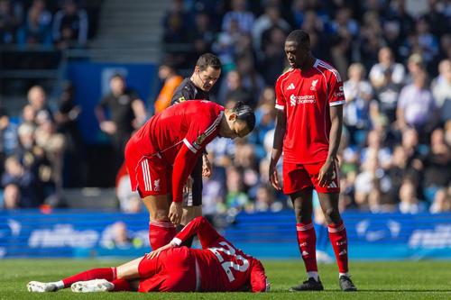 Hugo Ekitike, marcator cu Galatasaray (4-0), s-a accidentat în debutul partidei de la Brigton și a fost înlocuit / Foto: Imago