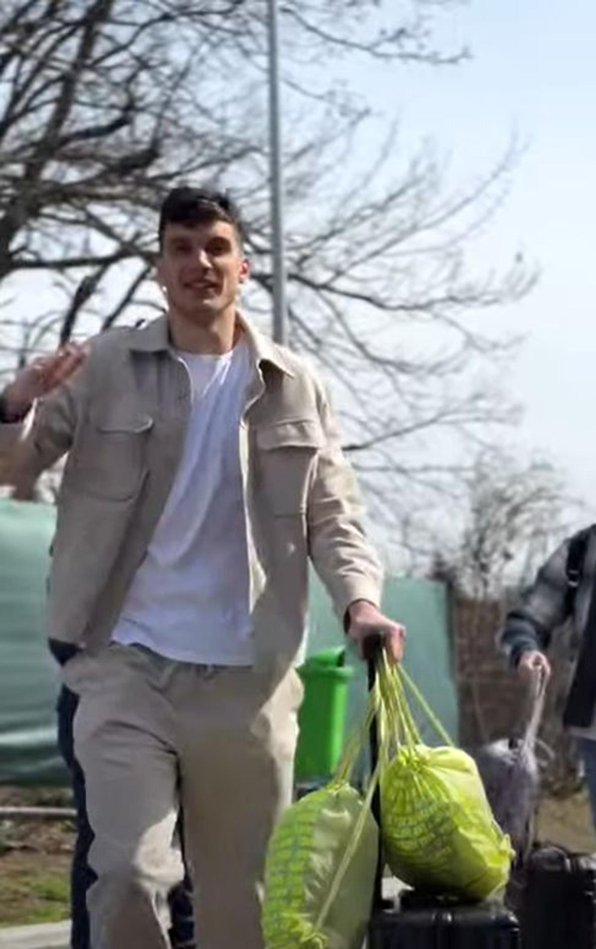 Ianis Hagi a „rupt moda” la Mogoșoaia » Primii fotbaliști sosiți sub comanda lui Lucescu