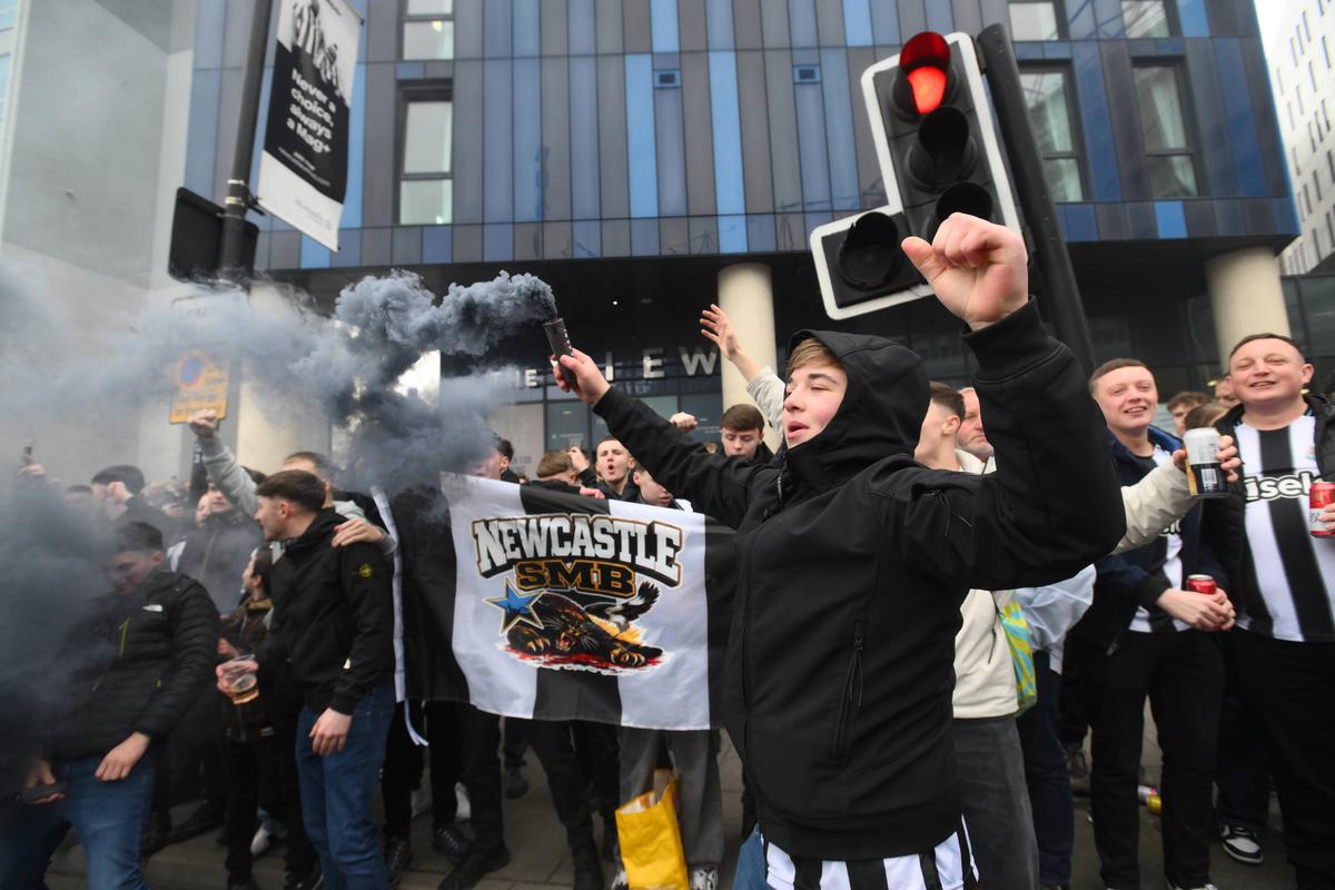 Confruntări înainte de Newcastle - Sunderland » Medicii au resuscitat o persoană